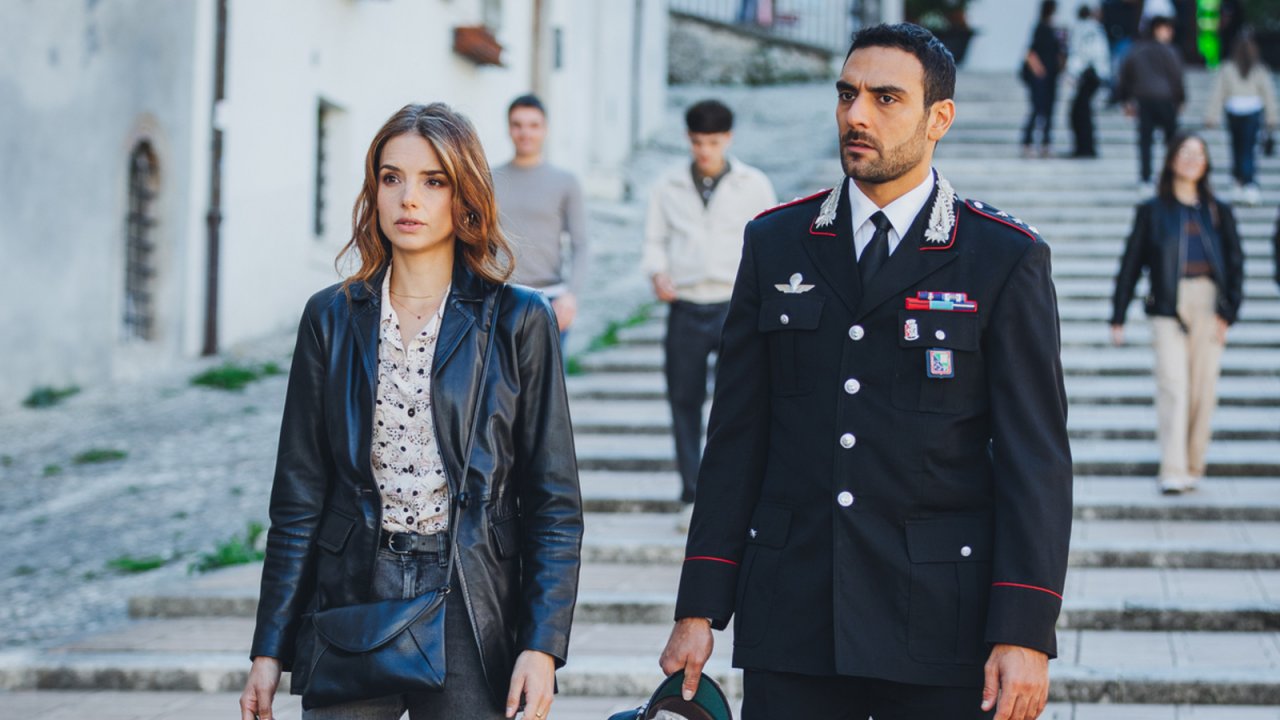 Caterina e il capitano Martini nell'ottava puntata