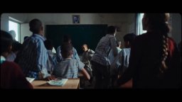 La torta del Presidente - Trailer italiano del film di Hasan Hadi