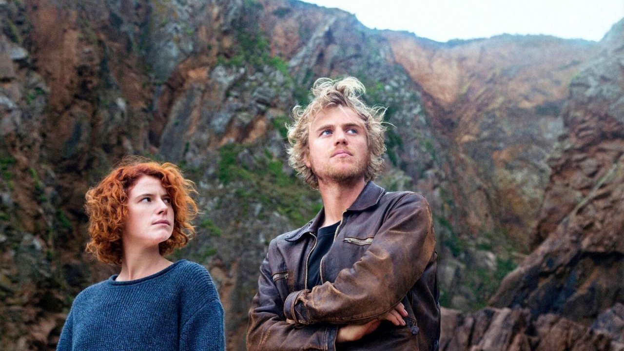Beast stasera su Rai 4: trama e cast del thriller psicologico con Jessie Buckley