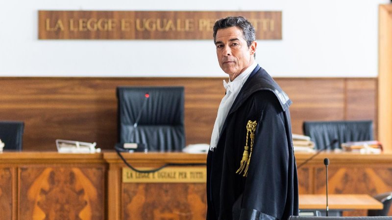 Guerrieri - La regola dell’equilibrio, recensione: la (ri)scoperta del dubbio come motore per la verità