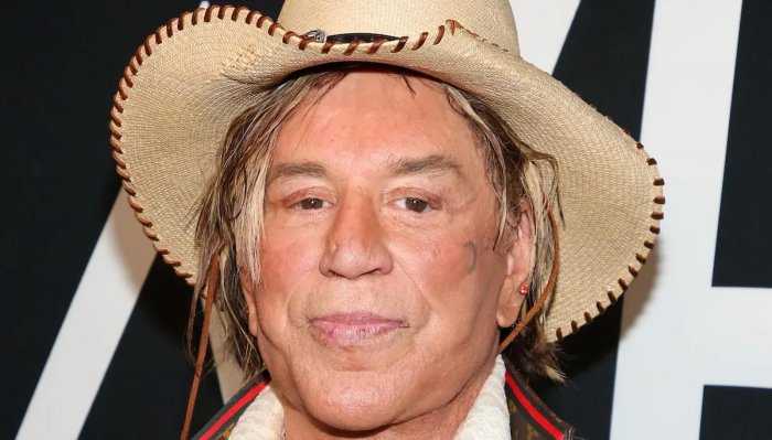 Mickey Rourke sfrattato da casa dopo aver rifiutato la 'carità' dei fan