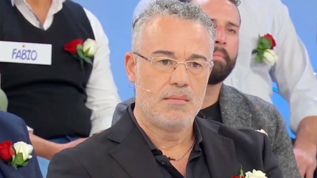 Uomini e donne, Tina Cipollari contro Sebastiano Mignosa: "Sei una persona ignobile"