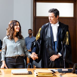 Guerrieri: La regola dell'equilibrio. Alessandro Gassmann e Ivana Lotito tribunale