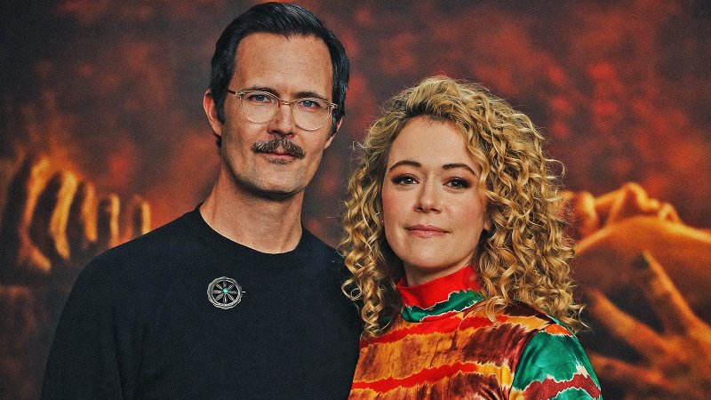 Keeper, intervista a Oz Perkins e Tatiana Maslany: 'Un horror sulla mascolinità tossica'