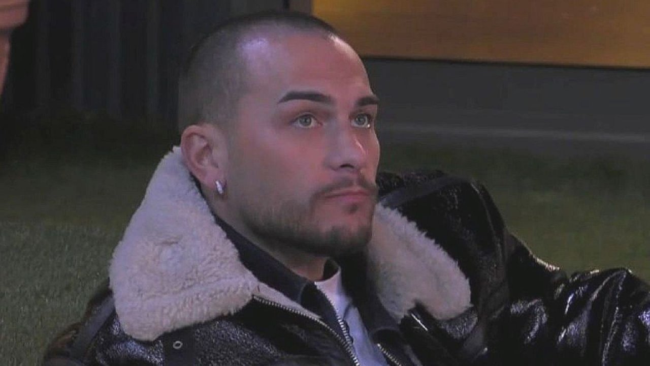 Grande Fratello Vip 8, Raul Dumitras su Martina De Ioannon: "Ero innamoratissimo"