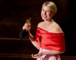 Oscar 2026, Jessie Buckley è la prima irlandese a vincere come miglior attrice