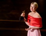 Oscar 2026: il governo irlandese festeggia la storica vittoria di Jessie Buckley