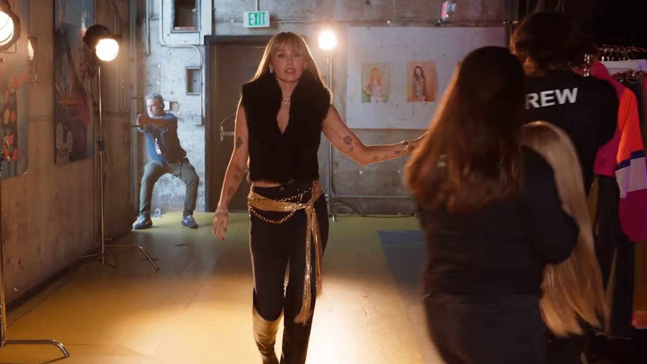 Miley Cyrus è di nuovo Hannah Montana nel trailer dello speciale dedicato ai 20 anni della serie