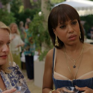 Le tre amiche del cuore in una scena di Imperfect Women