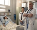 Scrubs, lo sceneggiatore a processo per violenza sessuale: sette donne lo accusano
