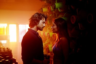 Be My Sunshine Alp Navruz Ayca Aysin Turan Foto Serie Tv Mediaset Infinity