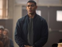 Lanterns, Damon Lindelof si scusa per aver detto di aver tolto Green dal titolo: 'Perché era stupido'