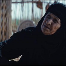 La torta del presidente: Waheed Thabet Khreibat interpreta 'Bibi', la Nonna