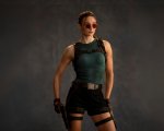Tomb Raider, Sophie Turner è già in azione: video dal set mostrano una Lara Croft più combattiva