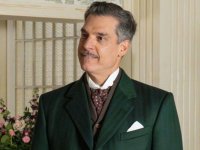 La Promessa anticipazioni 20 marzo, Alonso e Leocadia nel panico per un ospite inatteso