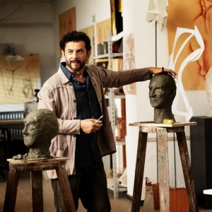 Il dio dell'amore: Vinicio Marchioni in una scena