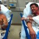 Stallone e Schwarzenegger nello stesso letto d’ospedale: lo strano incontro prima di Escape Plan