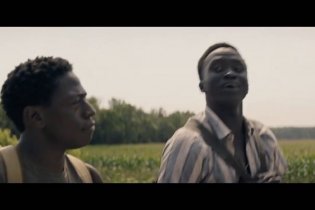 The Long Walk - Trailer italiano del film di Frances Lawrence con Cooper Hoffman e David Jonsson