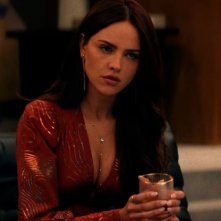 Mike & Nick & Nick & Alice:Eiza González in una scena