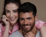 5 serie turche leggere e romantiche da guardare su Mediaset Infinity (con o senza Can Yaman)