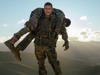 Alan Ritchson assolto dopo la rissa con il vicino: i video scagionano il caso 'Reacher'