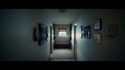 The End Of Oak Street - Teaser Trailer del film con Anne Hathaway e Ewan McGregor