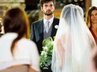 Un Posto al Sole, anticipazioni 27 marzo: Niko nota un particolare e fa interrompere il matrimonio