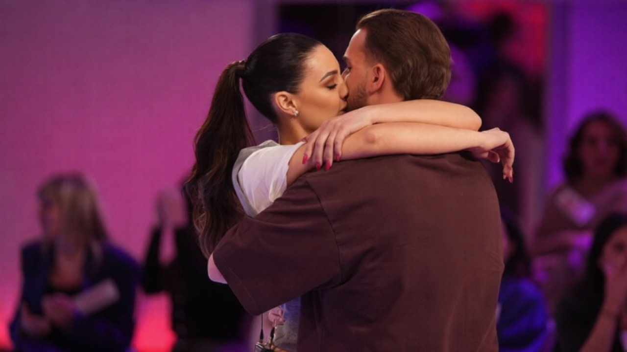 Uomini e Donne: Sara Gaudenzi sceglie Alessio Rubeca, Maria De Filippi richiama Tina