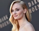 Sophie Turner ferita sul set: stop forzato per la nuova serie di Tomb Raider