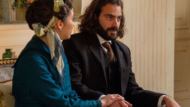 La Promessa: Catalina e Adriano bloccati a Palazzo, il piano del Duca funziona