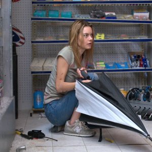 Night of the Hunted - La caccia: Camille Rowe in una scena