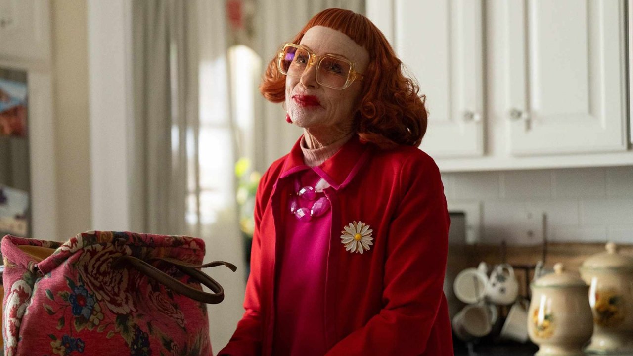 Weapons: il prequel su zia Gladys ha trovato i suoi autori