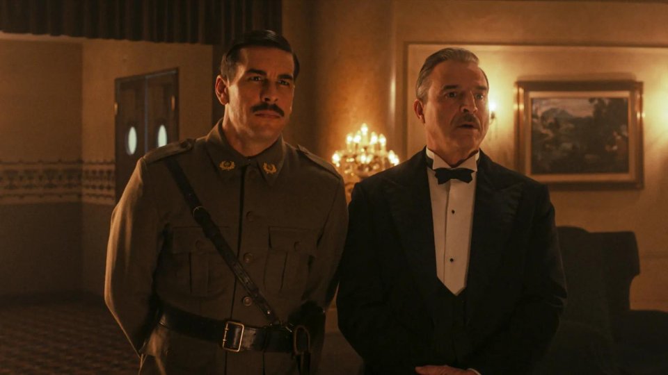 A Cena Con Il Dittatore Alberto San Juan Mario Casas Sera