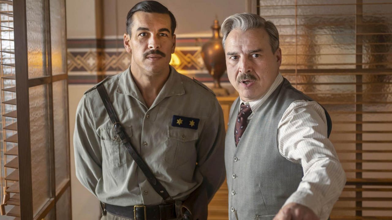 A cena con il dittatore: gli chef di Franco progettano la fuga in una clip esclusiva