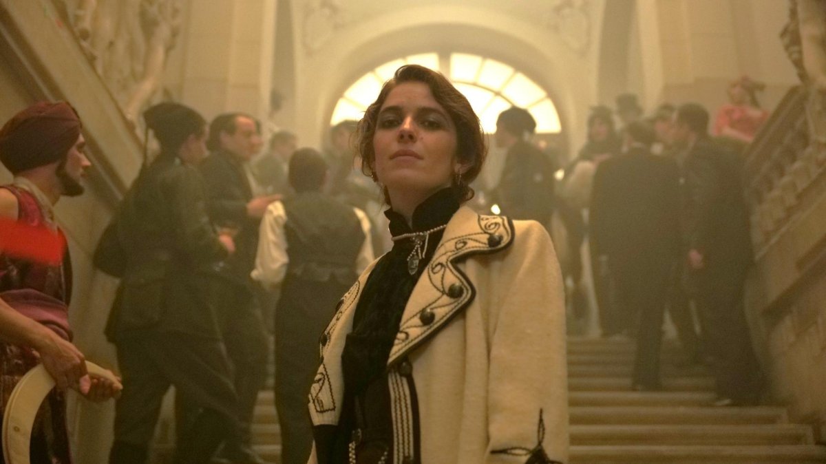 alla festa della rivoluzione l attentato a gabriele d annuncio in una clip esclusiva