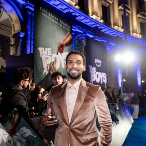 Nathan Mitchell alla premiere romana di The Boys 5