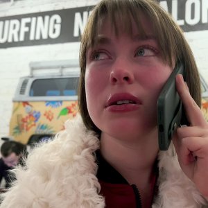 My Undesirable Friends: Part I - Last Air in Moscow, una scena