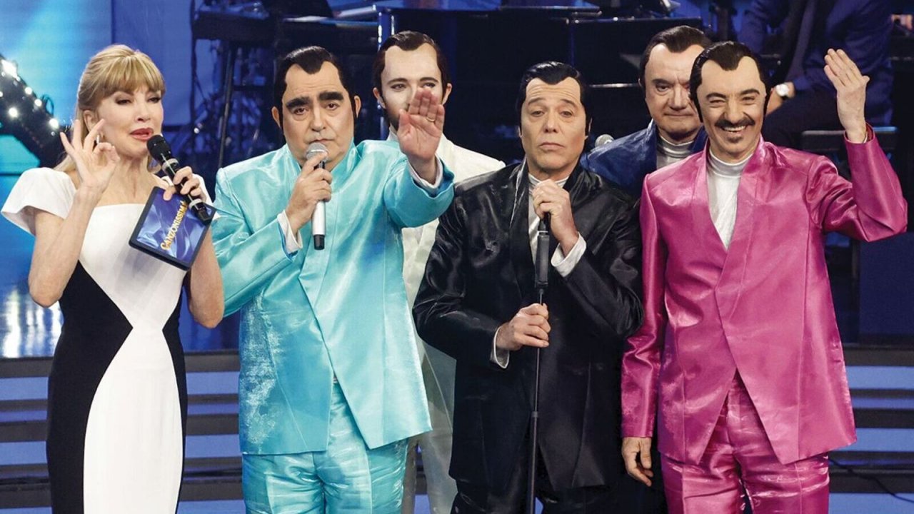 Elio e le storie tese con Milly Carlucci nella prima puntata di Canzonissima