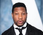 Jonathan Majors vittima di un incidente sul set di Knuckle, la troupe entra in sciopero