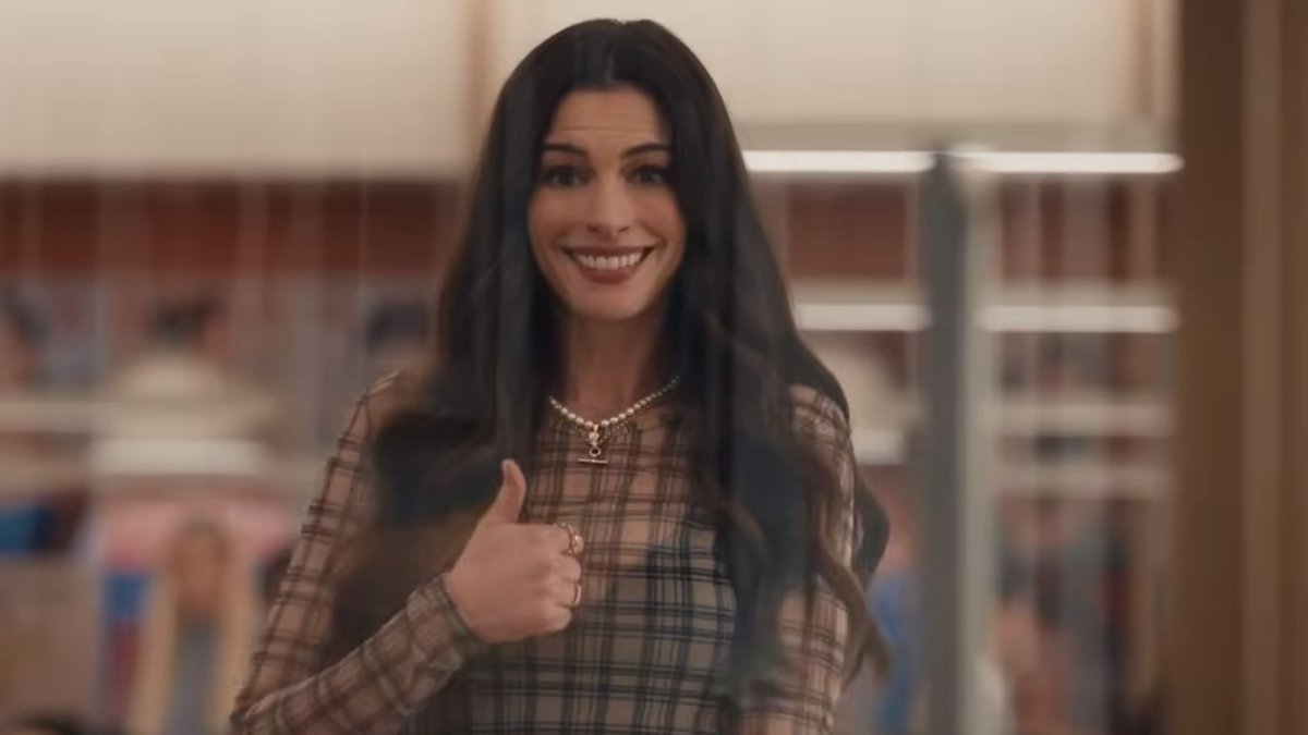 il diavolo veste prada 2 anne hathaway torna a lavorare a runway nel trailer finale da Movieplayer.it il diavolo veste prada 2 anne hathaway torna a lavorare a runway nel trailer finale