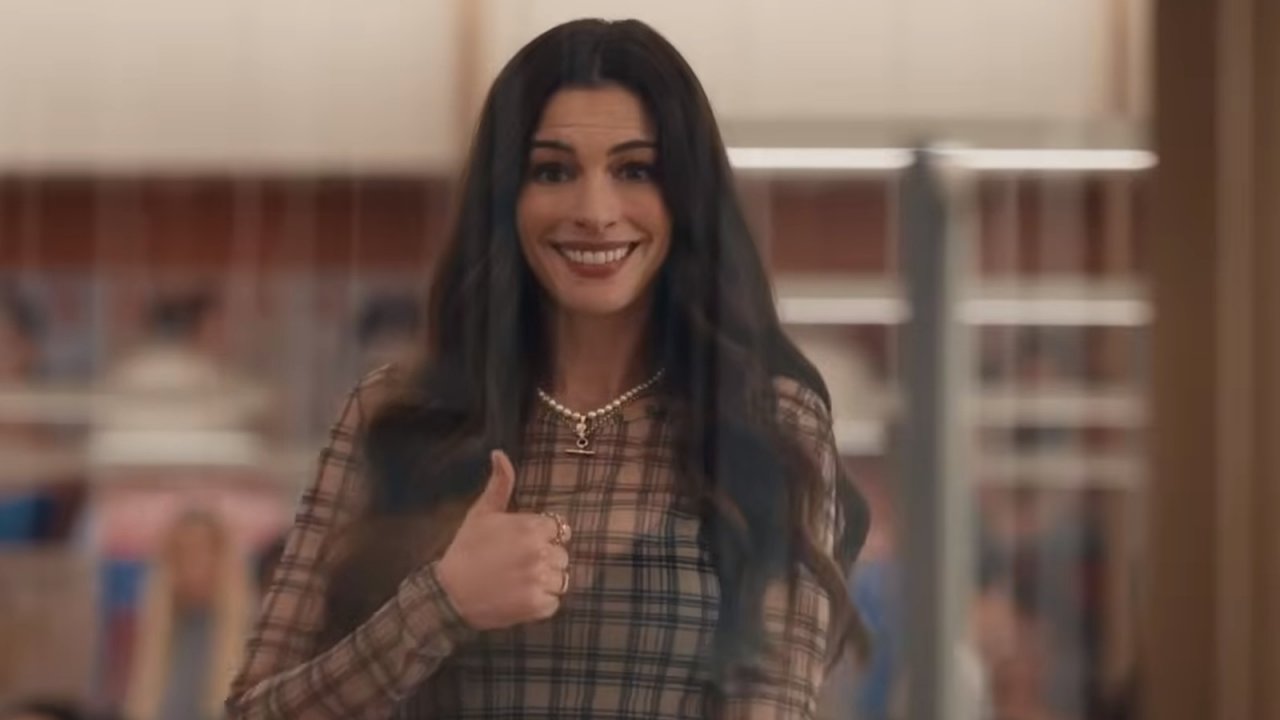 Il Diavolo Veste Prada 2: Anne Hathaway torna a lavorare a Runway nel trailer finale