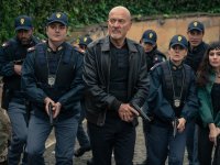 Uno sbirro in Appennino, recensione: la fiction RAI è ambiziosa (ma ancora imperfetta)