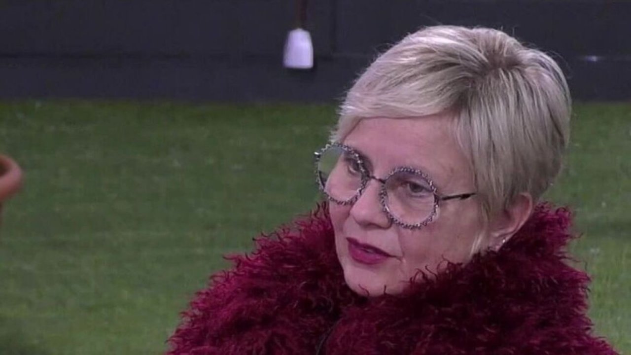 GF Vip, Antonella Elia esplode contro Alessandra Mussolini: “Le salto agli occhi”