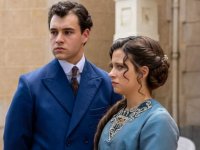 La Promessa anticipazioni 11 aprile: Curro usa Martina per spiare Jacobo, Manuel sfida Toño