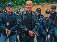 Uno sbirro in Appennino, recensione: la fiction RAI è ambiziosa (ma ancora imperfetta)