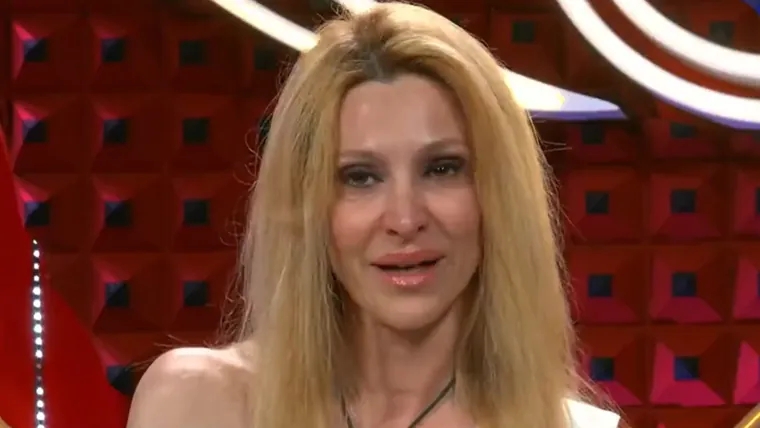 Grande Fratello Vip, Adriana Volpe crolla in diretta: “Eliminatemi ...