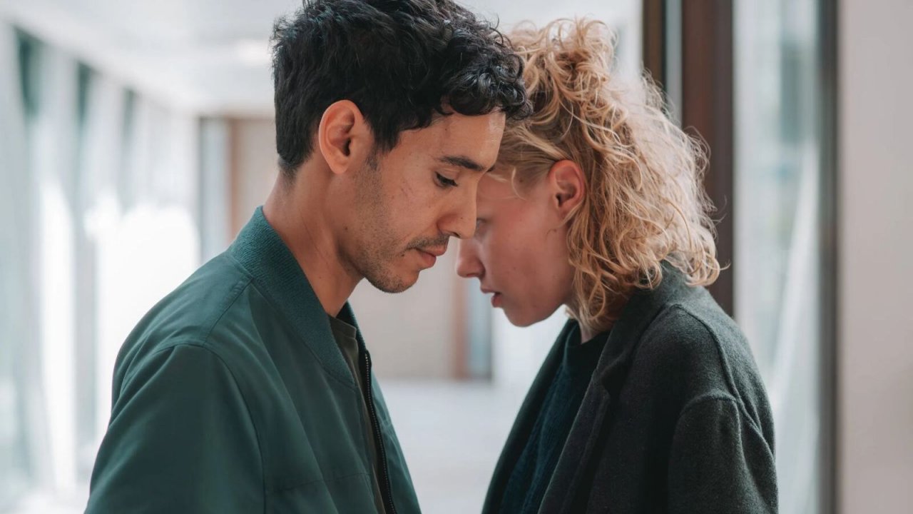 Stasera in tv Il sentiero dei fantasmi: il thriller su Rai 4 ispirato a fatti reali