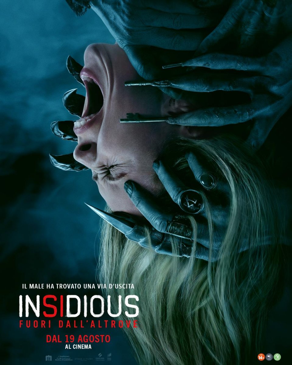 Insidious Fuori Dallaltrove Poster Italiano