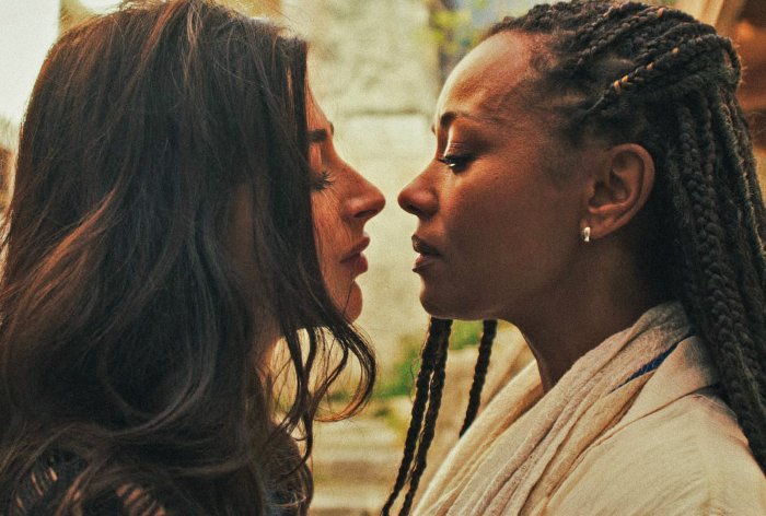 A Year in London, recensione: una romcom LGBTQ+ volonterosa che sconfina nella soap