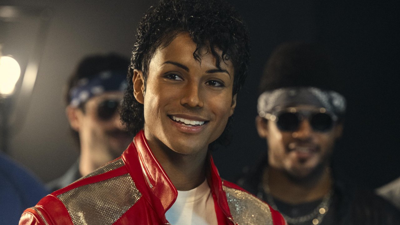 Jaafar Jackson nei panni dello zio Michael Jackson